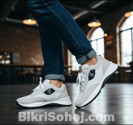 Sneakers 2026 ww White and Black TreadVibe 202